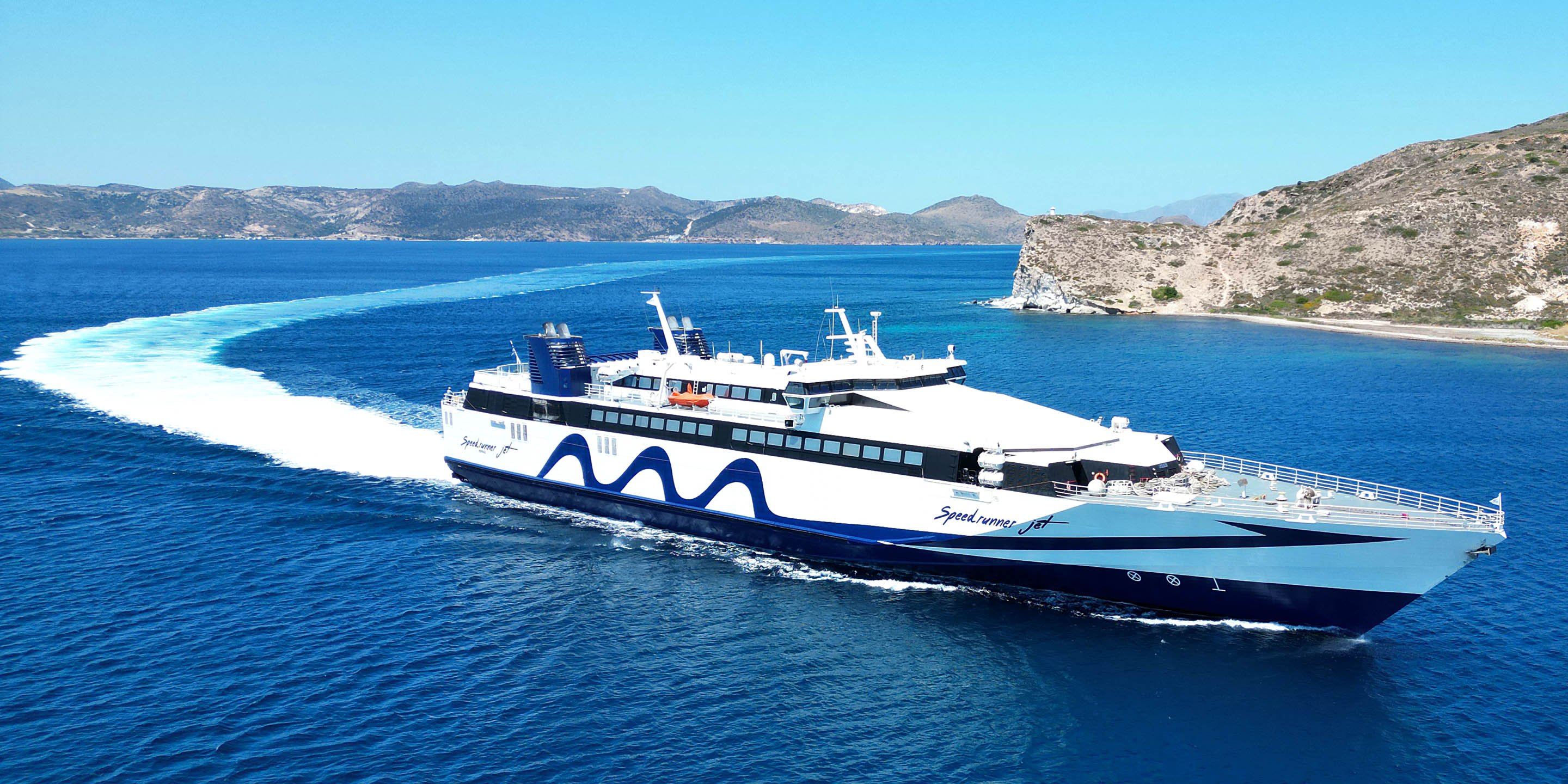 The high-speed ferry Speedrunner Jet of Seajets arriving in Milos